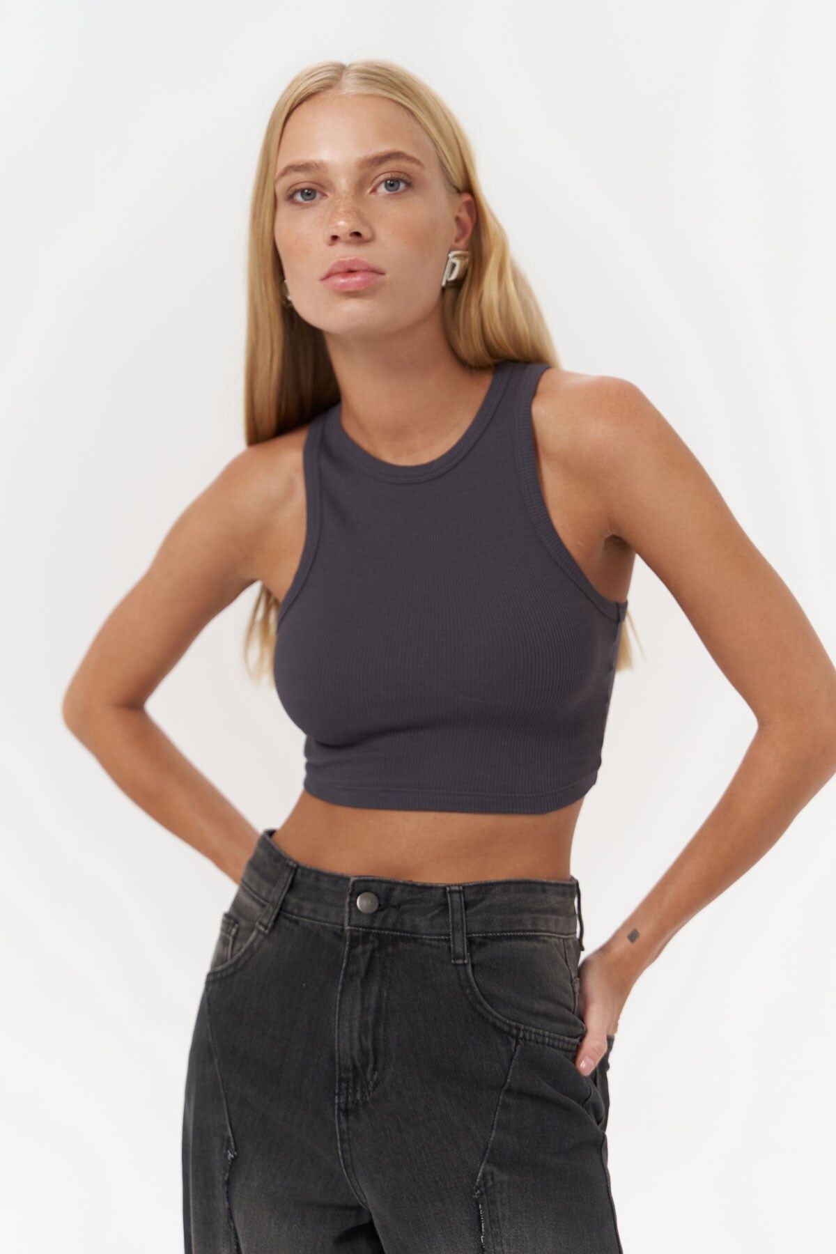 Mai Collection Fleur Fitilli Halter Yaka Antrasit Crop Mai Collection Fleur Fitilli Halter Yaka Antrasit Crop