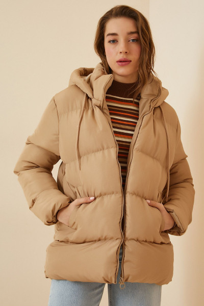 Kapüşonlu Oversize Şişme Mont BİSKÜVİ LRV0022 Kapüşonlu Oversize Şişme Mont BİSKÜVİ LRV0022