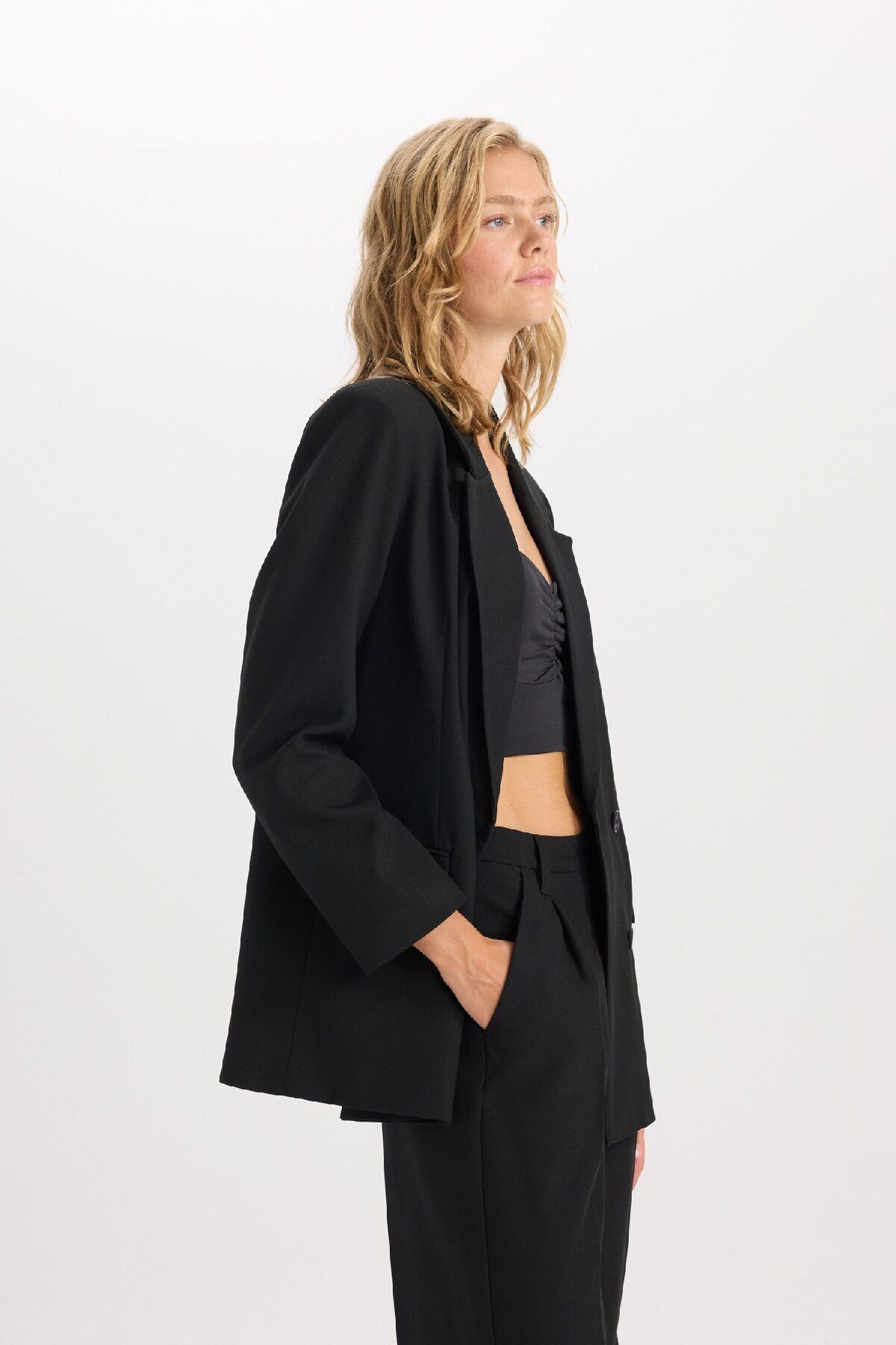 Oversize Geniş Kalıp Ceket Yaka Düğmeli Tafta Basic Düz Blazer Ceket C2575ax24au Oversize Geniş Kalıp Ceket Yaka Düğmeli Tafta Basic Düz Blazer Ceket C2575ax24au
