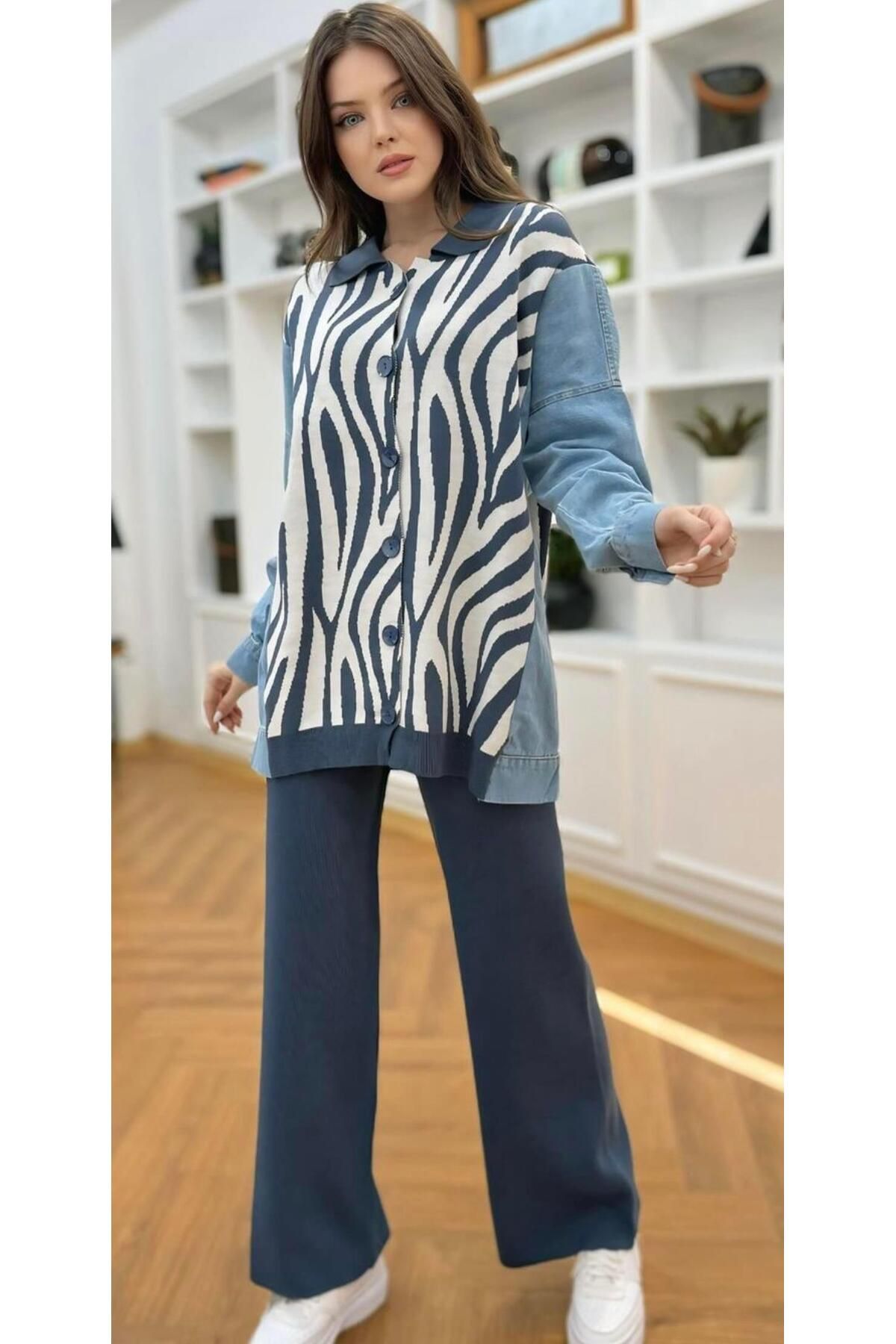 Premium Kalite Oversize Denim Kot Detaylı Düğmeli Triko Takım İkili Tasarım Triko Takım Premium Kalite Oversize Denim Kot Detaylı Düğmeli Triko Takım İkili Tasarım Triko Takım