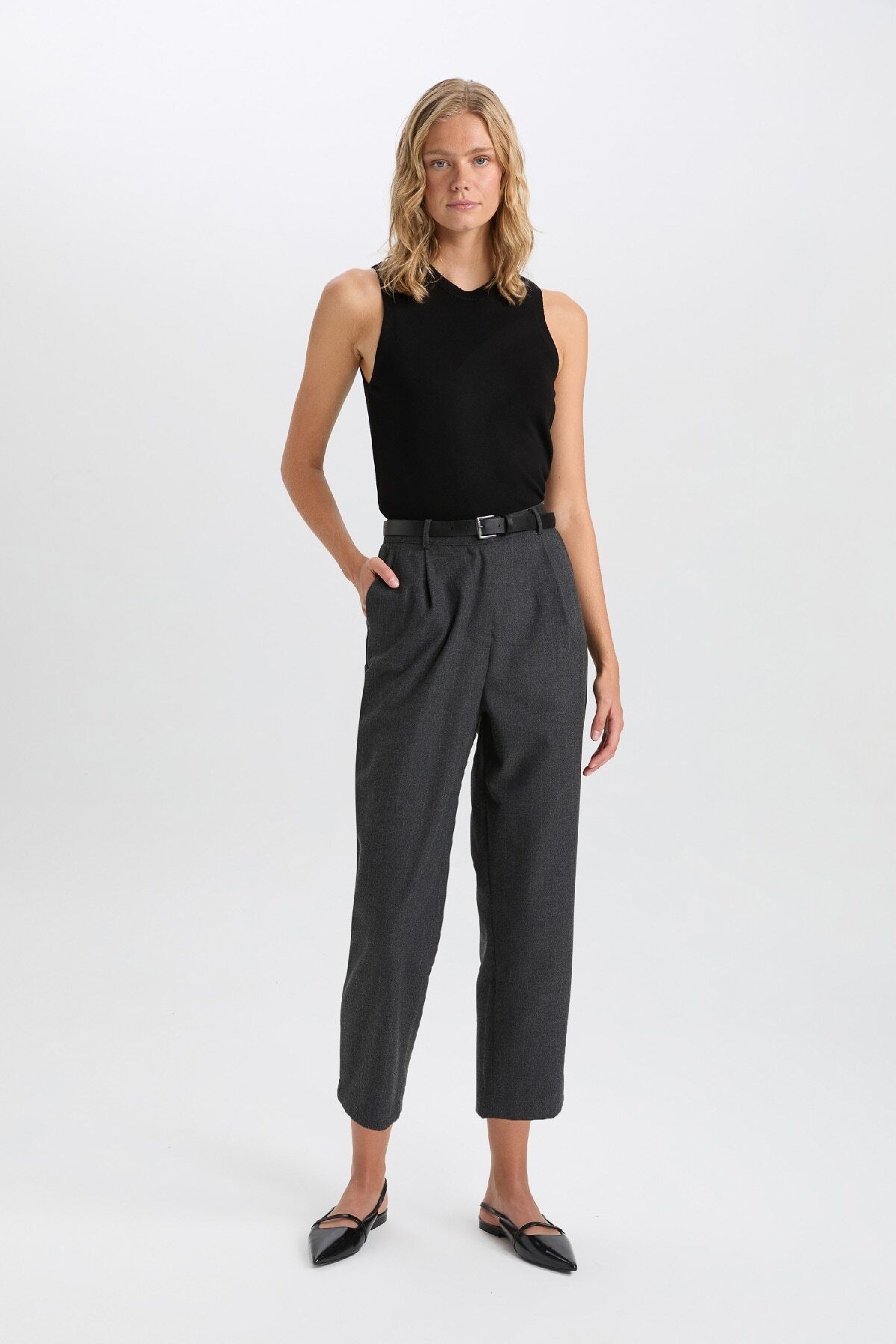 Wide Leg Yüksek Bel Düz Paça Pantolon D6877AX24AU Wide Leg Yüksek Bel Düz Paça Pantolon D6877AX24AU