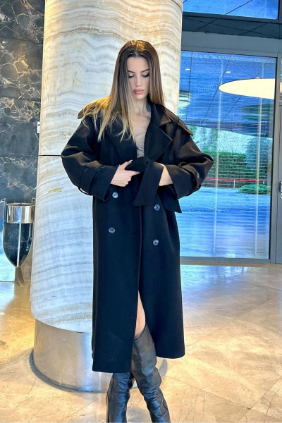 Kadın Siyah Düğmeli Kuşaklı Oversize Kaşe Kaban Kadın Siyah Düğmeli Kuşaklı Oversize Kaşe Kaban
