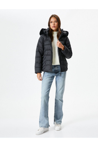 Kısa Şişme Mont Kemerli Çıkarılabilir Kapüşonlu Kısa Şişme Mont Kemerli Çıkarılabilir Kapüşonlu