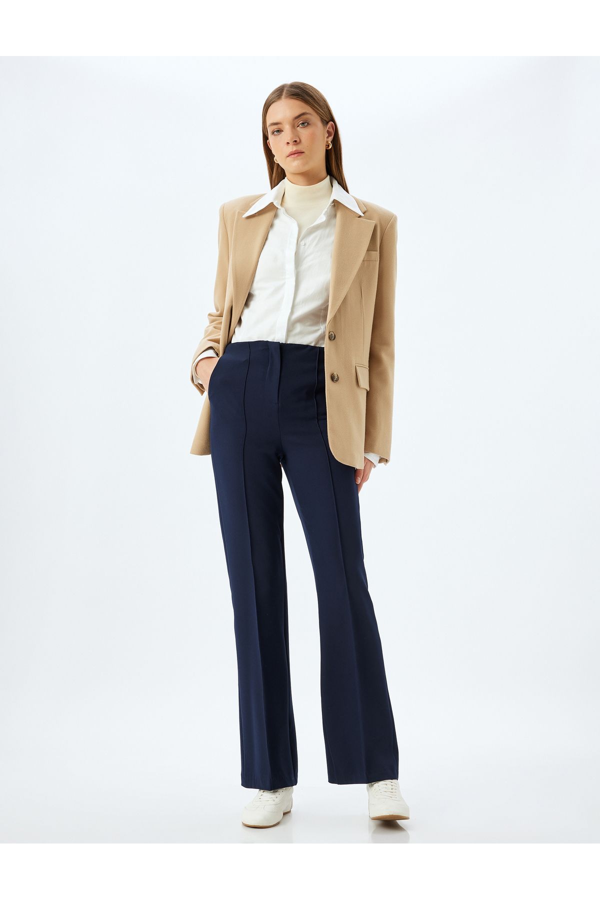 Slim Düz Paça Kumaş Pantolon Cepli Standart Bel Slim Düz Paça Kumaş Pantolon Cepli Standart Bel