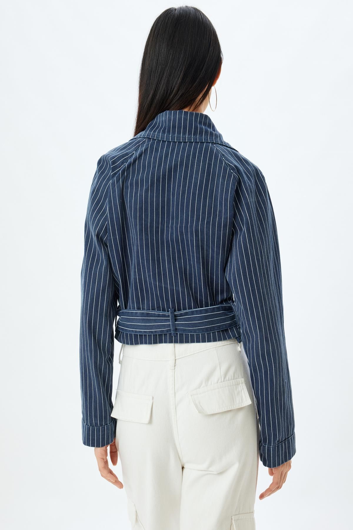 Lacivert Çizgili Kadın Ceket 5WAL50021MD Lacivert Çizgili Kadın Ceket 5WAL50021MD