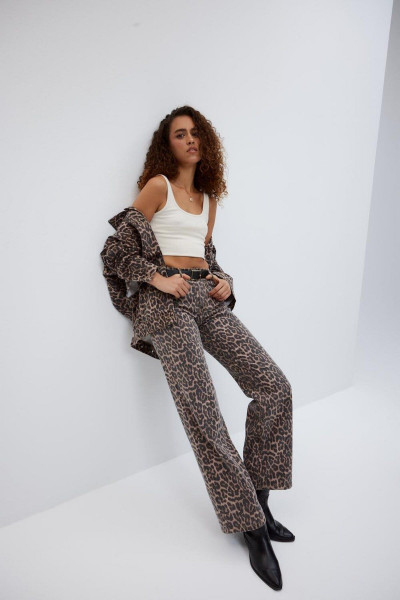 Leopar Desenli Geniş Paça Açık Kahverengi Kadın Kot Pantolon Leopar Desenli Geniş Paça Açık Kahverengi Kadın Kot Pantolon