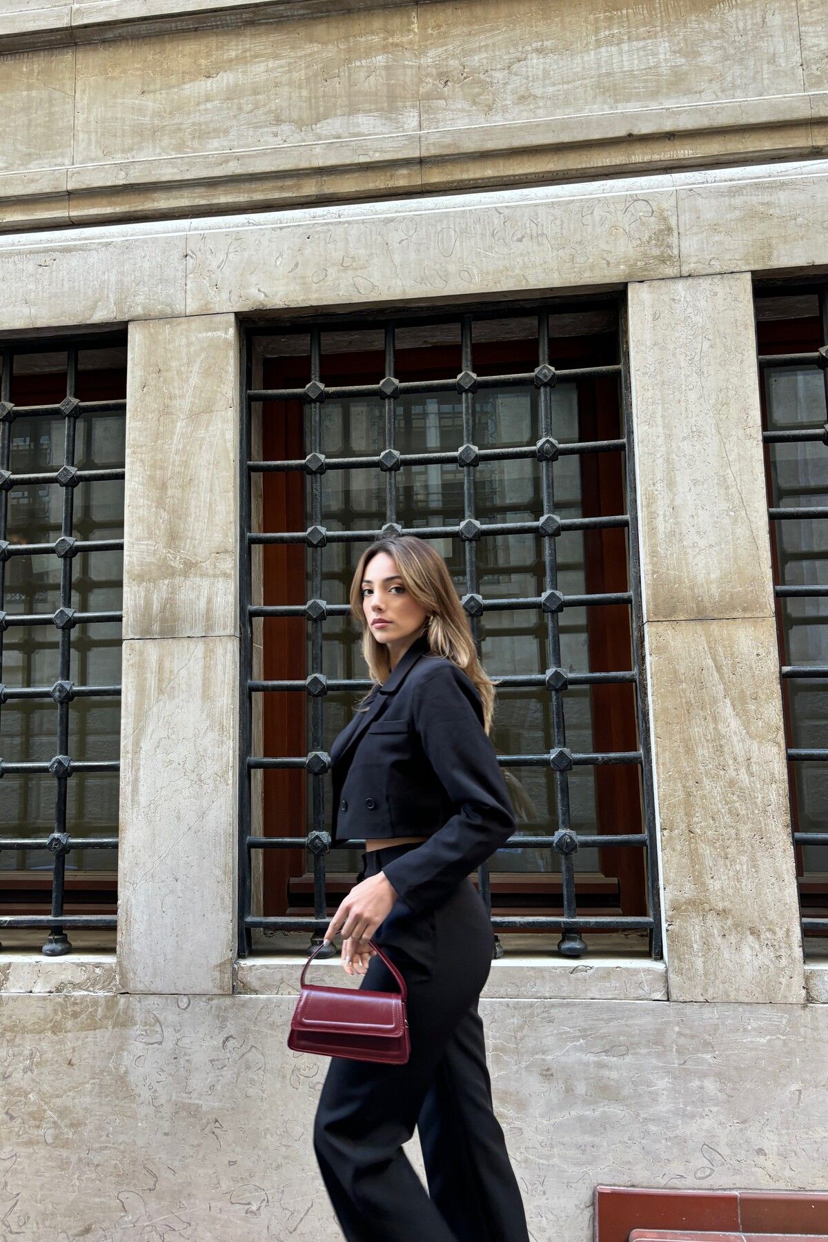 Kadın Siyah Cep Detaylı Astarlı Kısa Blazer Ceket Kadın Siyah Cep Detaylı Astarlı Kısa Blazer Ceket