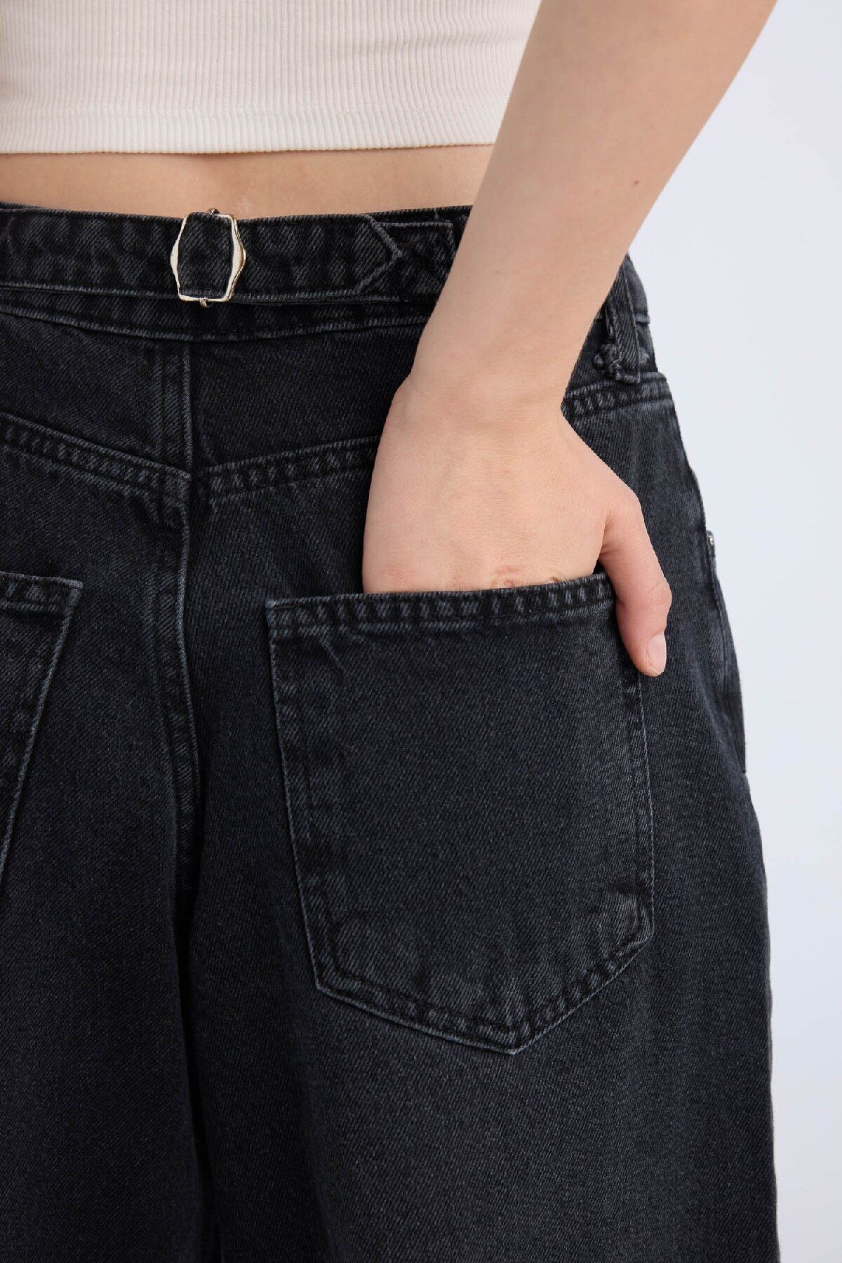 Baggy Fit Yüksek Bel Geniş Kalıp Cepli Uzun Jean Pantolon D5526AX24WN