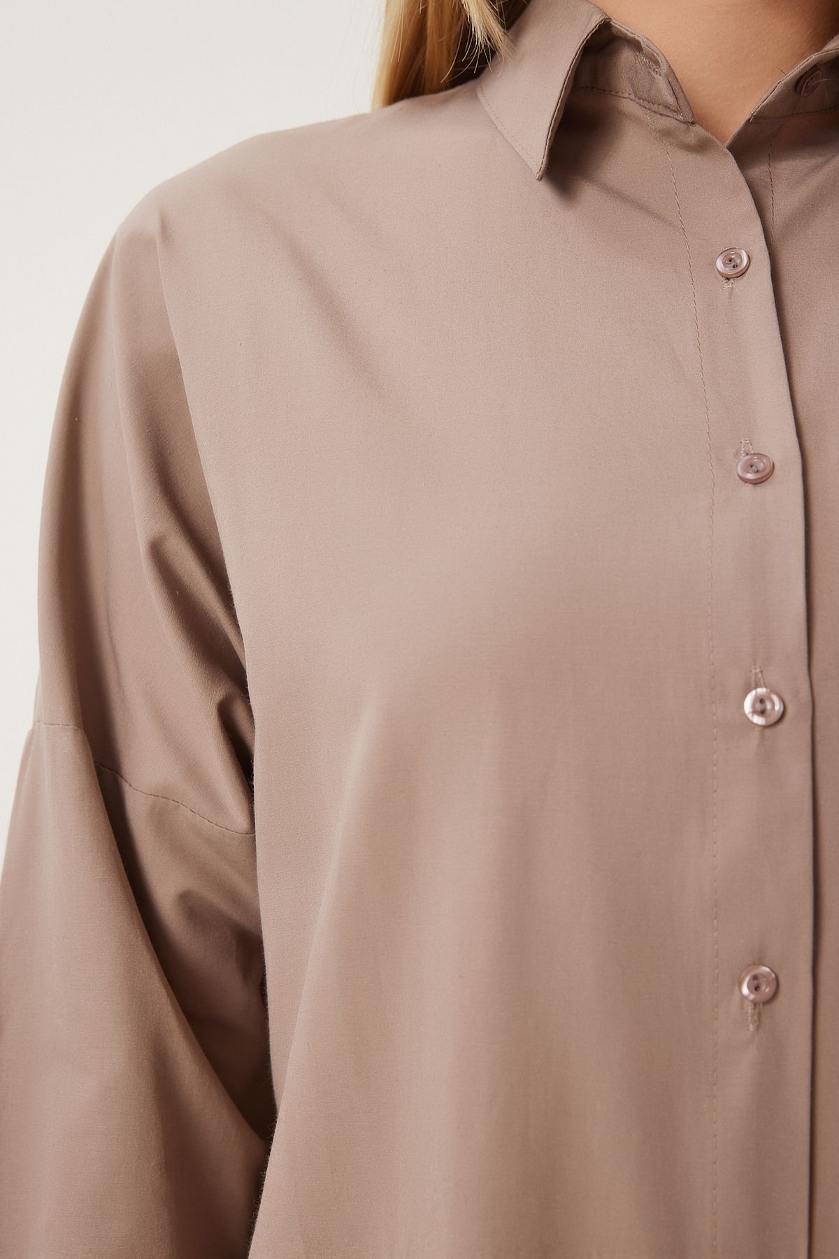 Kadın Vizon Oversize Uzun Basic Gömlek DD00842 Kadın Vizon Oversize Uzun Basic Gömlek DD00842