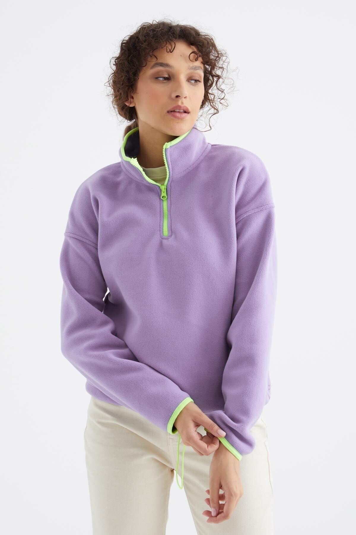 Açık Eflatun Yarım Fermuar Etek Ucu Büzgülü Dik Yaka Oversize Kadın Polar Sweatshirt - 97234