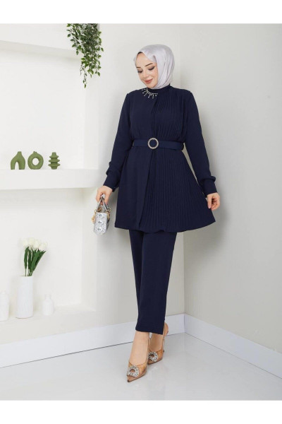 Kadın Yakası Taşlı Piliseli Tunik PantolonTakım Tesettür Kombin Kadın Yakası Taşlı Piliseli Tunik PantolonTakım Tesettür Kombin