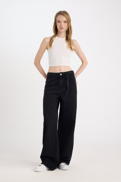 Wide Leg Geniş Bol Paça Bağcıklı Bel Cepli Uzun Jean Pantolon D5522AX24WN Wide Leg Geniş Bol Paça Bağcıklı Bel Cepli Uzun Jean Pantolon D5522AX24WN