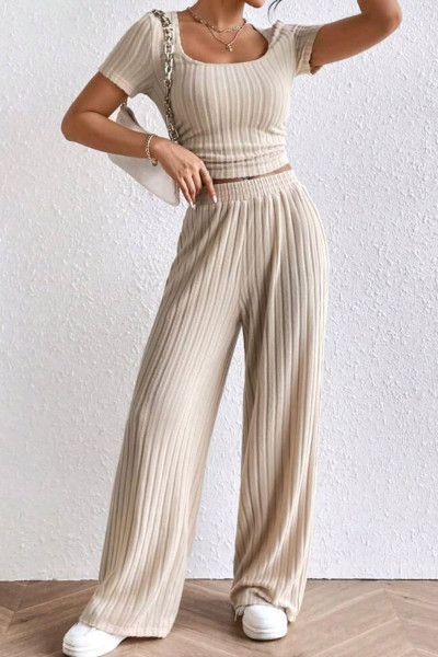 Kadın Yazlık 2 'lü Eşofman Takım Crop Eşofman Altı Takım Kadın Yazlık 2 'lü Eşofman Takım Crop Eşofman Altı Takım