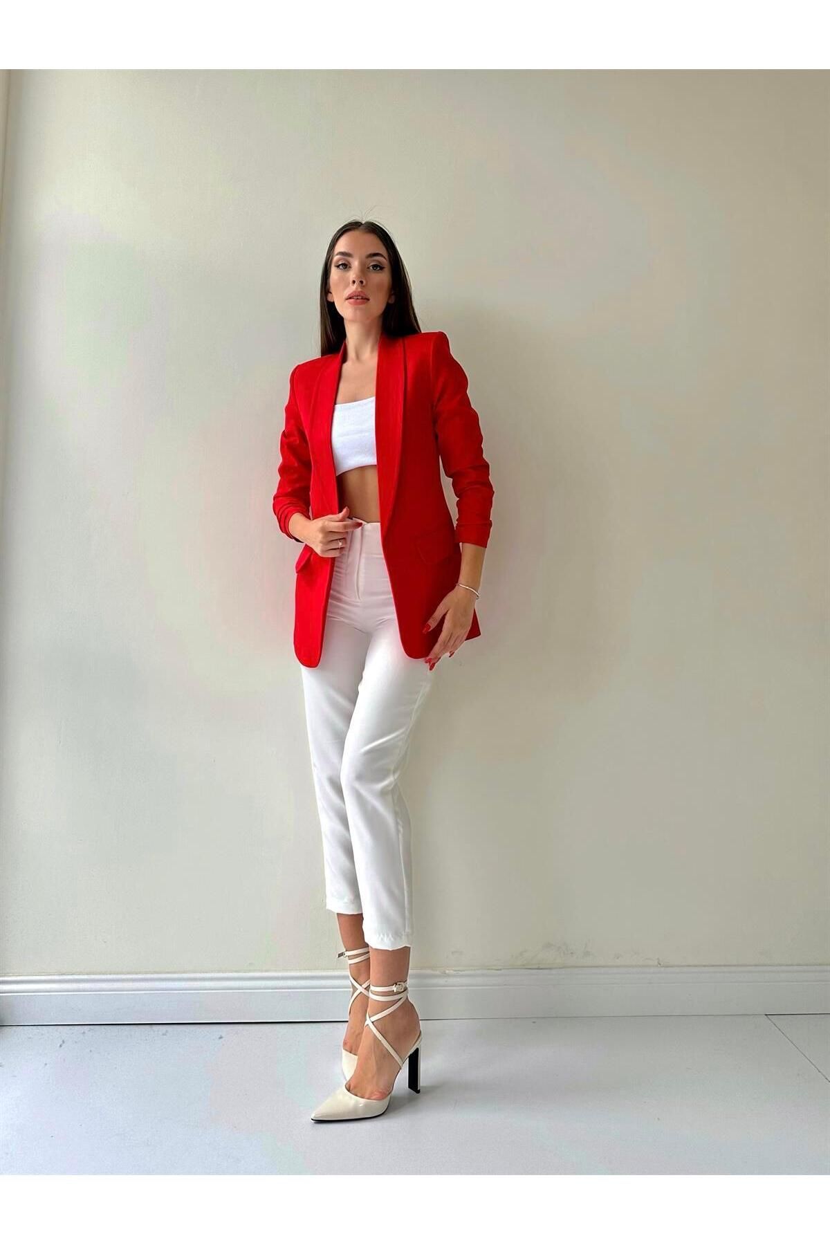 Kolu Büzgülü Blazer Ceket Kırmızı Kolu Büzgülü Blazer Ceket Kırmızı