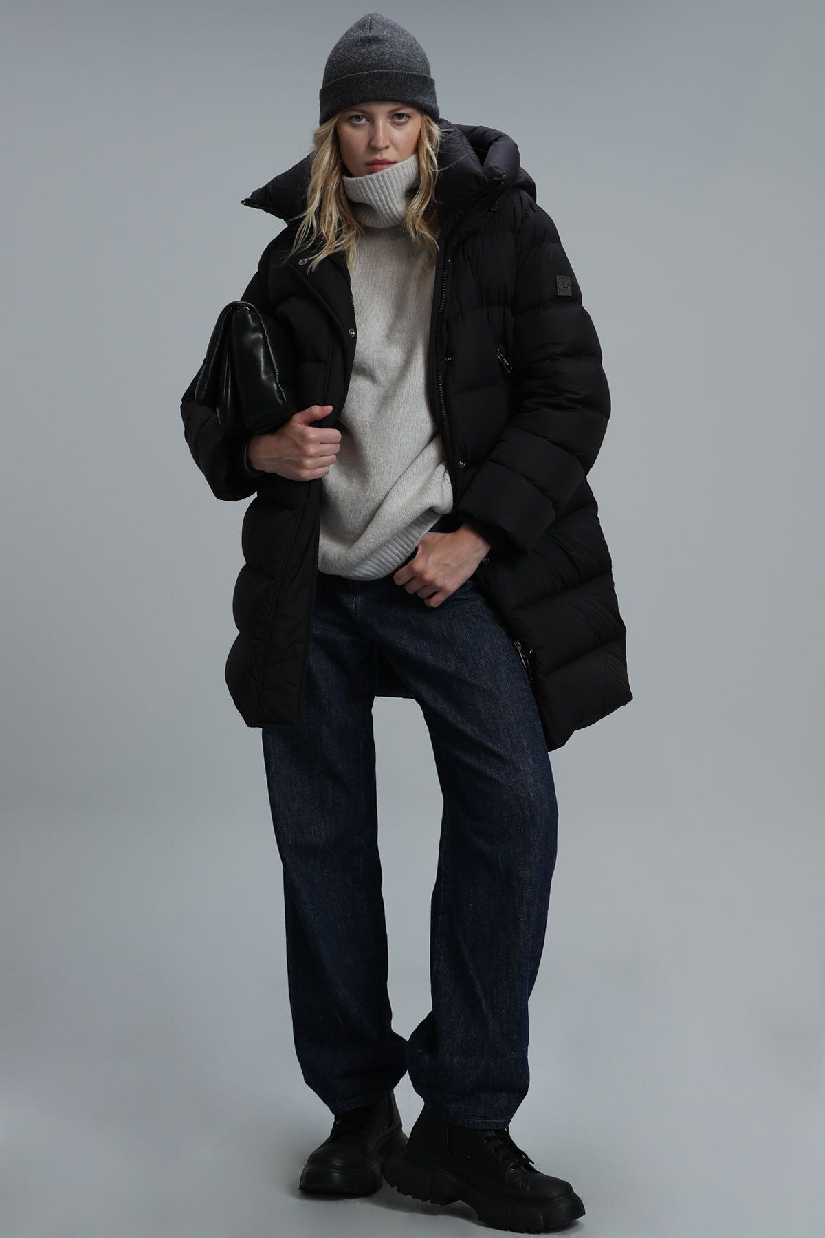 Olıvıa Kaztüyü Kadın Mont Siyah Olıvıa Kaztüyü Kadın Mont Siyah