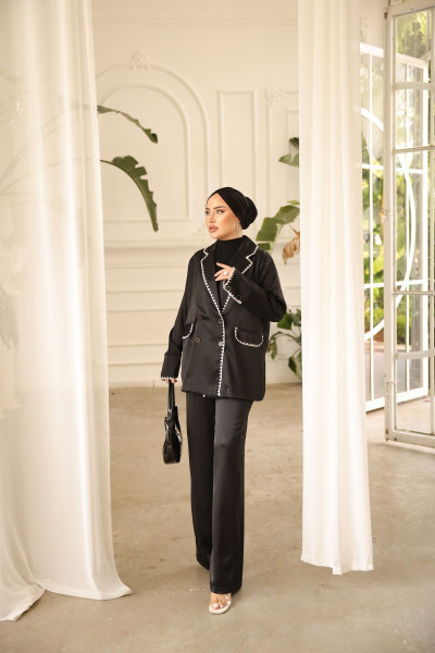 Kontur Baskı Detaylı Şık Ve Modern Kadın Tesettür Takımı Kontur Baskı Detaylı Şık Ve Modern Kadın Tesettür Takımı