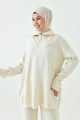 Triko Kumaş Oversize Krem Kazak ve Yüksek Bel Pantolon Alt Üst Modest Tesettür Triko Takım 7000 Triko Kumaş Oversize Krem Kazak ve Yüksek Bel Pantolon Alt Üst Modest Tesettür Triko Takım 7000
