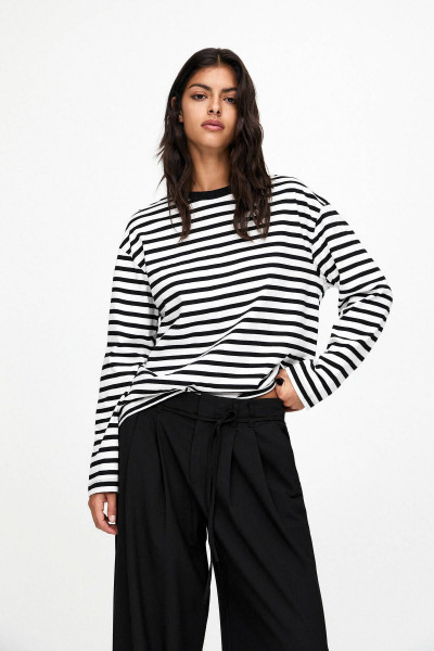 Oversize uzun kollu t-shirt Oversize uzun kollu t-shirt