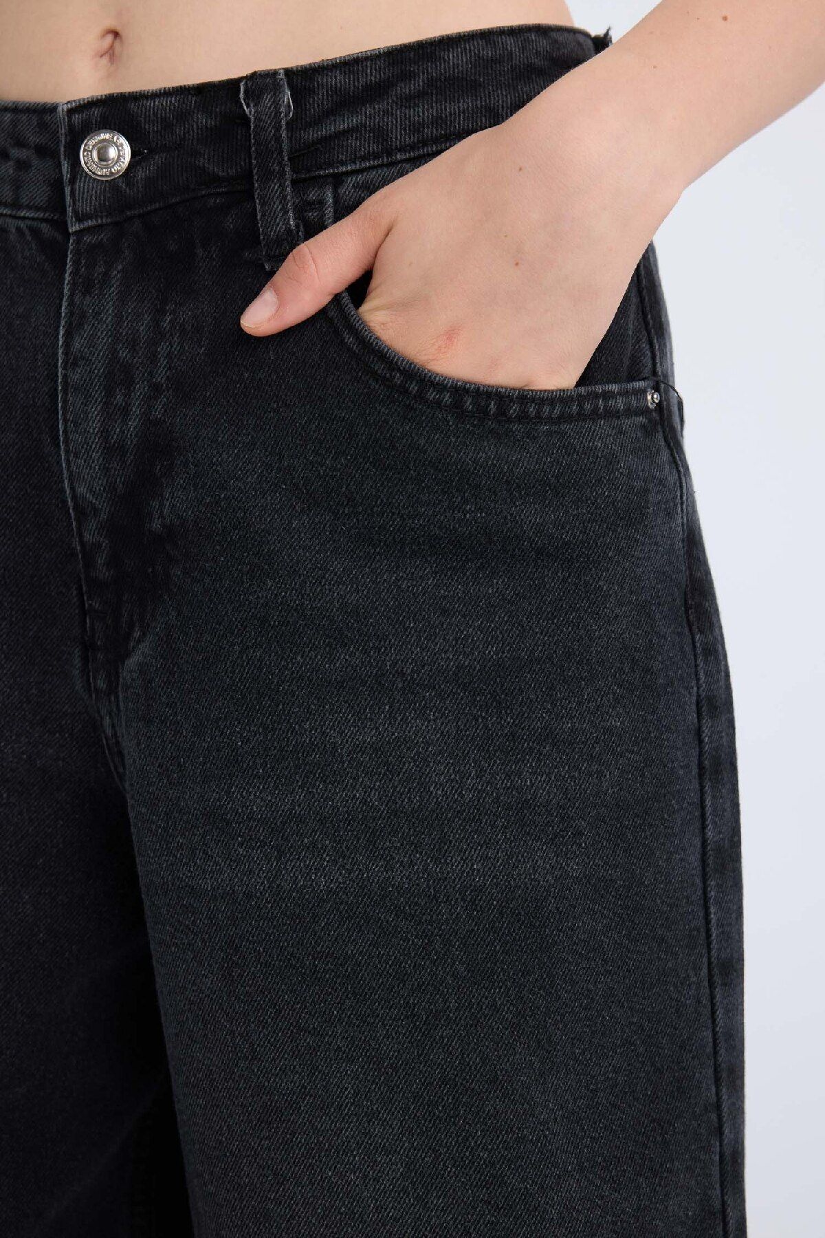 Baggy Fit Yüksek Bel Geniş Kalıp Cepli Uzun Jean Pantolon D5526AX24WN