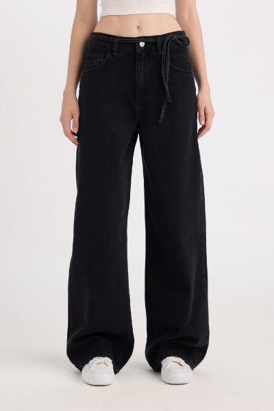 Wide Leg Geniş Bol Paça Bağcıklı Bel Cepli Uzun Jean Pantolon D5522AX24WN Wide Leg Geniş Bol Paça Bağcıklı Bel Cepli Uzun Jean Pantolon D5522AX24WN