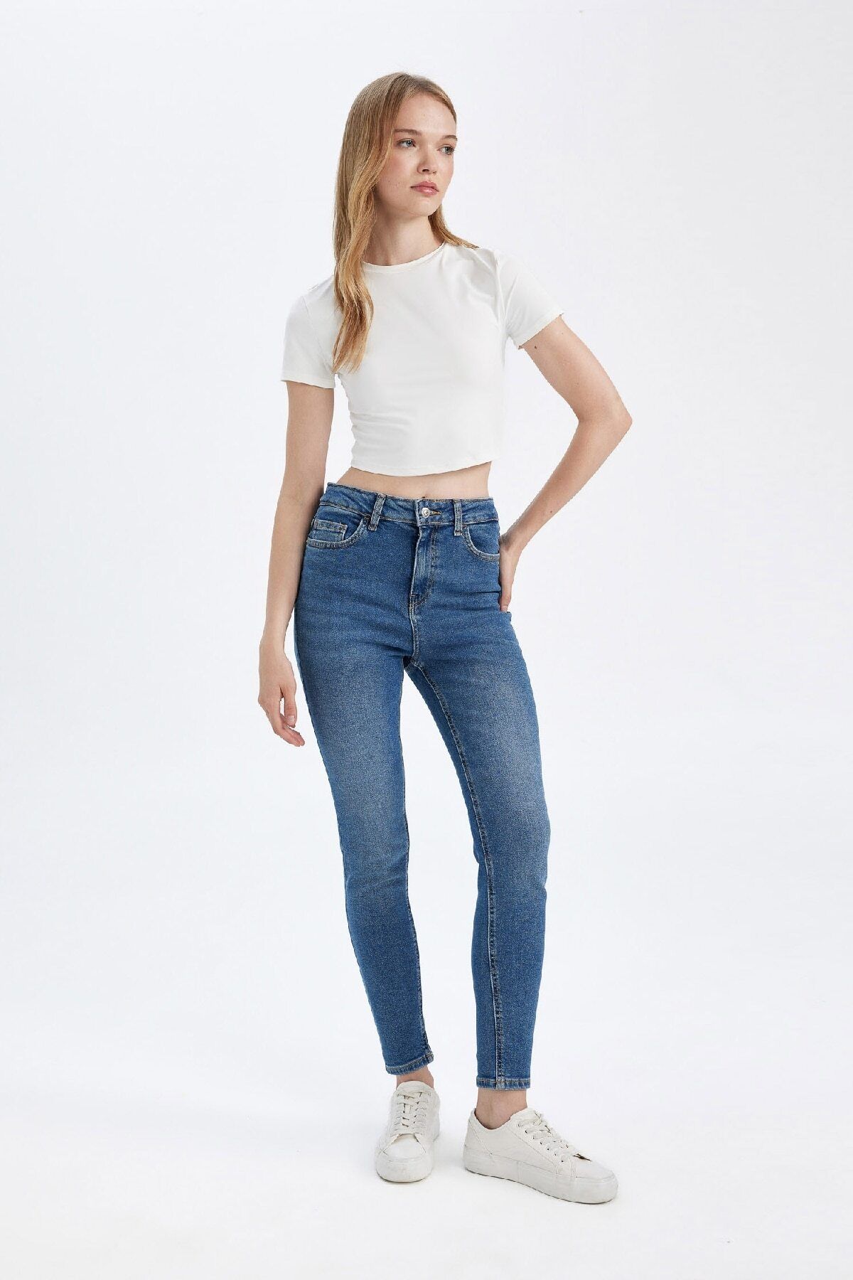 Skinny Fit Yüksek Bel Bilek Boy Jean Pantolon C7611AX24WN Skinny Fit Yüksek Bel Bilek Boy Jean Pantolon C7611AX24WN