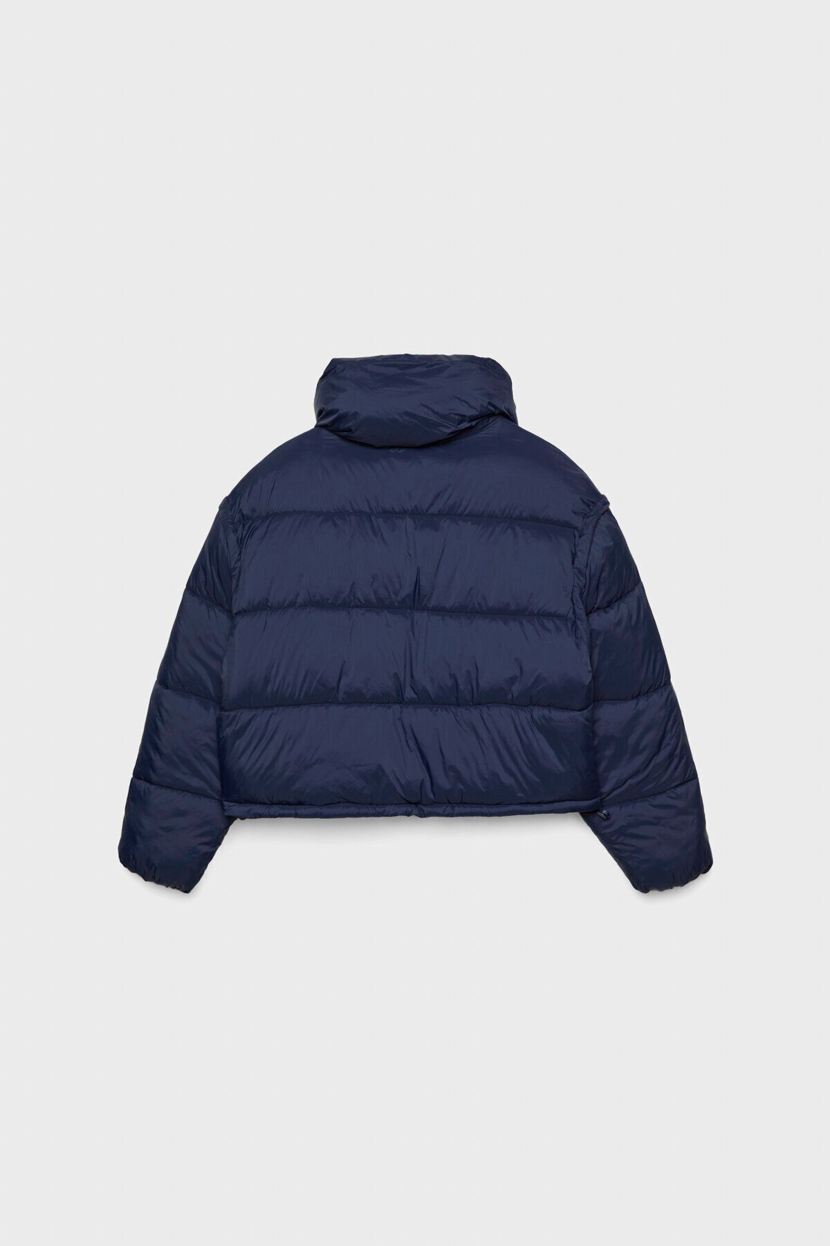 Kapüşonlu crop şişme mont Kapüşonlu crop şişme mont
