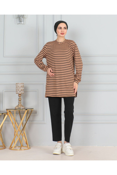 KADIN YANINA ÇİZGİLİ YUVARLAK BİSİKLET YAKA ESNEK LİKRALI TESETTÜR SWEAT TUNİK KADIN YANINA ÇİZGİLİ YUVARLAK BİSİKLET YAKA ESNEK LİKRALI TESETTÜR SWEAT TUNİK