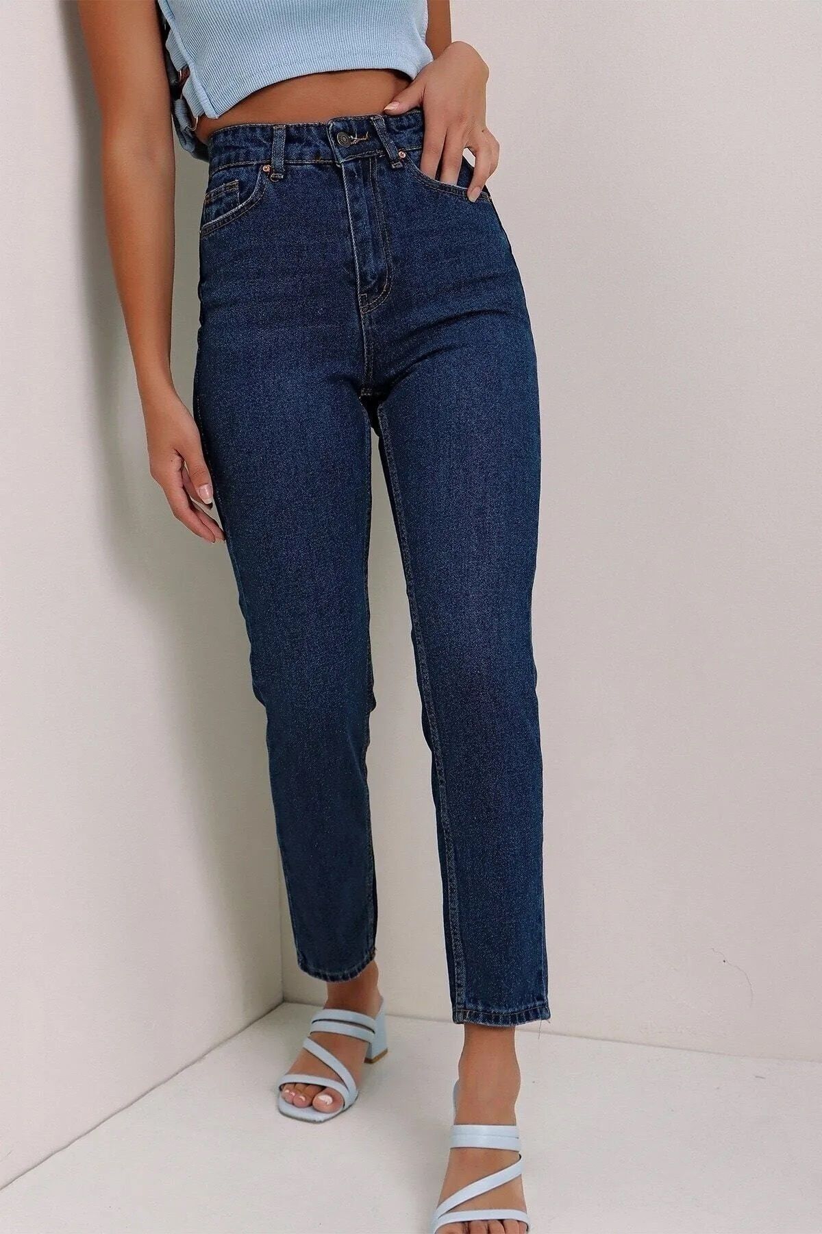 Ramrod Lucy Boyfriend Koyu Mavi Yüksek Bel Likralı Mom Jeans Pantolon Ramrod Lucy Boyfriend Koyu Mavi Yüksek Bel Likralı Mom Jeans Pantolon