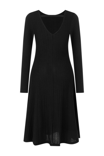 SIRT DETAYLI MİDİ KLOŞ ELBİSE SIRT DETAYLI MİDİ KLOŞ ELBİSE