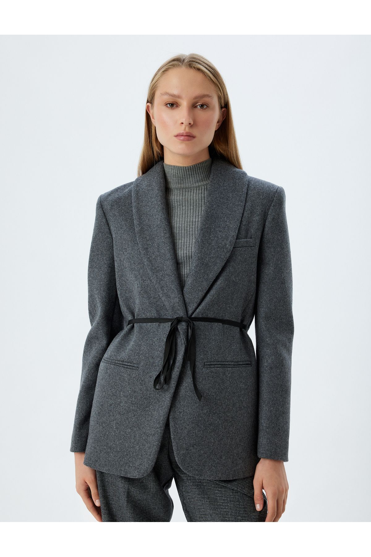 Yün Karışımlı Kaşe Blazer Ceket Bağlama Detaylı Cepli Yün Karışımlı Kaşe Blazer Ceket Bağlama Detaylı Cepli