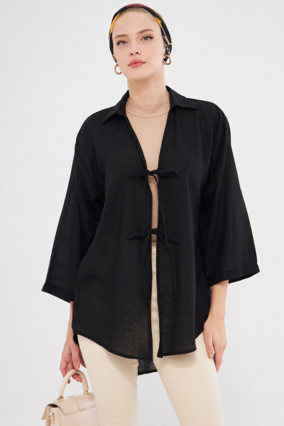 Kadın Siyah Gömlek Yakalı Önden Bağcıklı Kimono Gömlek ARM-25K001006 Kadın Siyah Gömlek Yakalı Önden Bağcıklı Kimono Gömlek ARM-25K001006