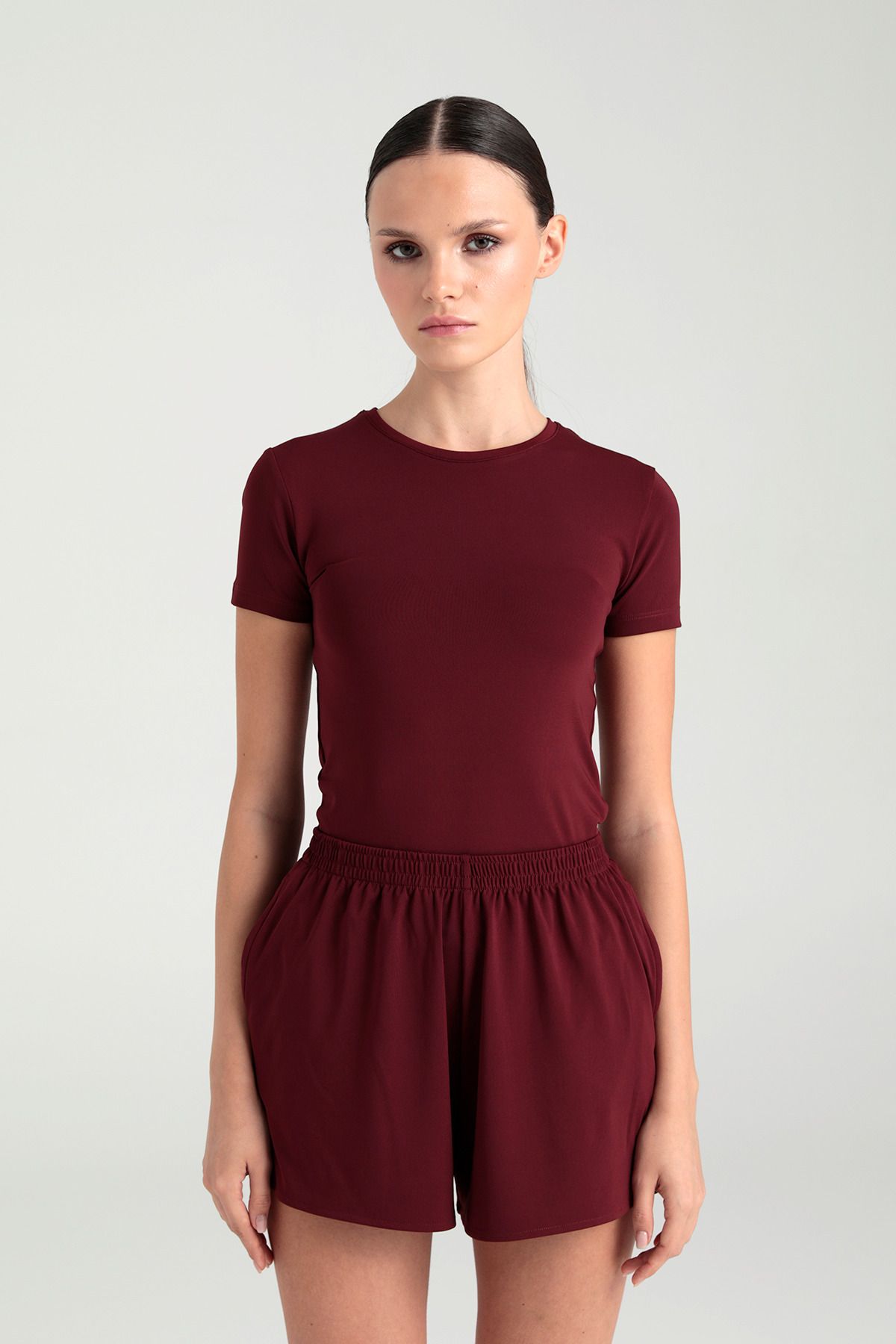 Soft Touch Yuvarlak Yaka Kısa Kol Bluz Bordo Soft Touch Yuvarlak Yaka Kısa Kol Bluz Bordo