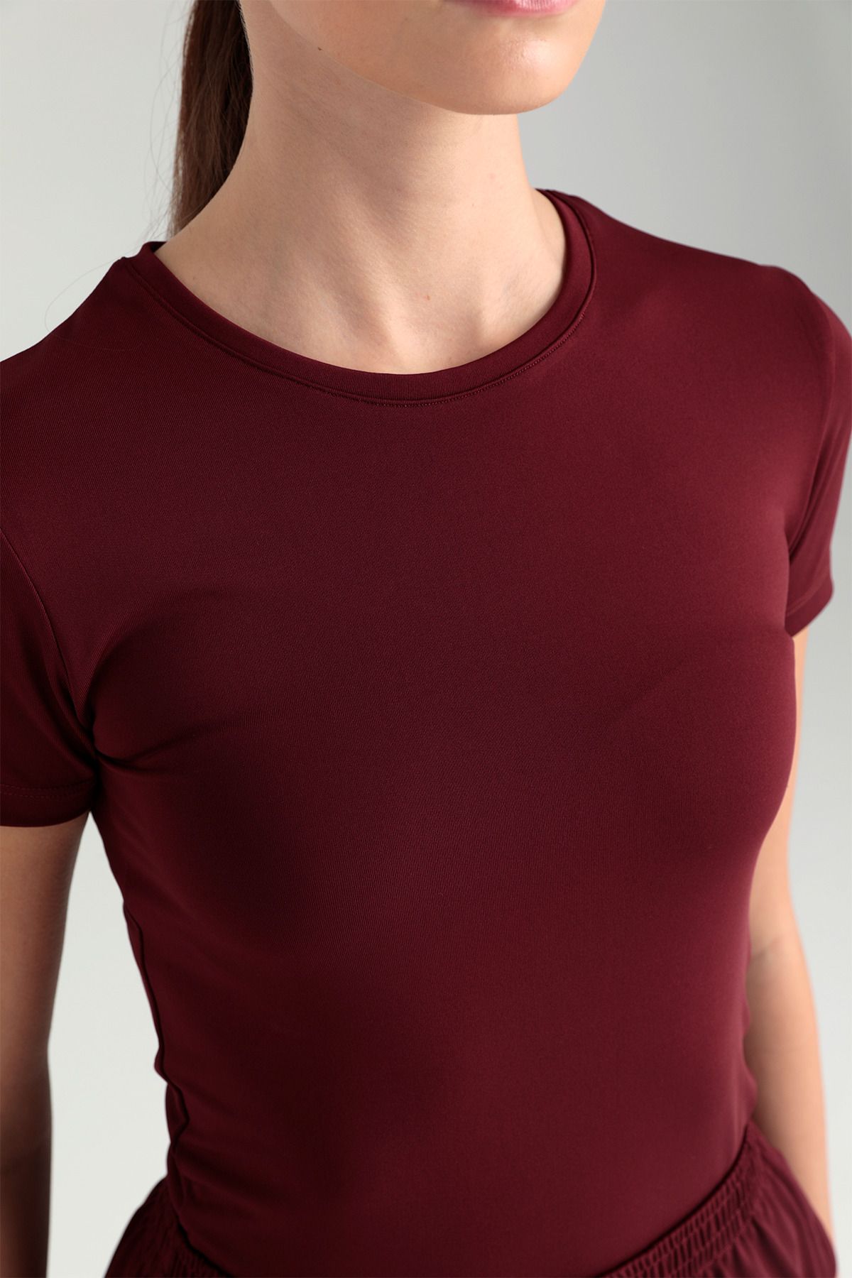 Soft Touch Yuvarlak Yaka Kısa Kol Bluz Bordo Soft Touch Yuvarlak Yaka Kısa Kol Bluz Bordo