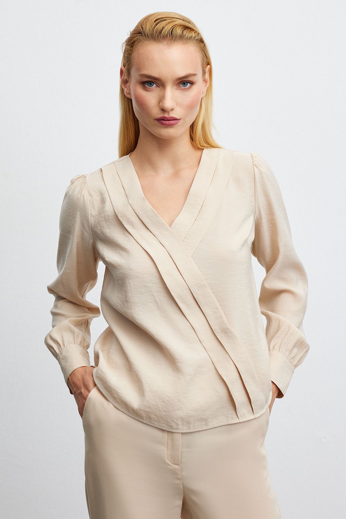 Kruvaze Yaka Bluz Kruvaze Yaka Bluz