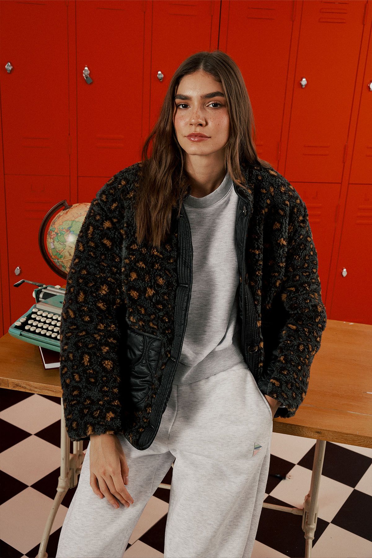 Loose Fit Rahat Kesim Kadın Çift Taraflı Antrasit Cosy Utility Bomber Ceket Loose Fit Rahat Kesim Kadın Çift Taraflı Antrasit Cosy Utility Bomber Ceket