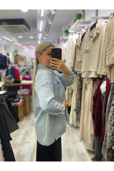 Taş Detaylı Oversize Denim Kot Ceket Taş Detaylı Oversize Denim Kot Ceket