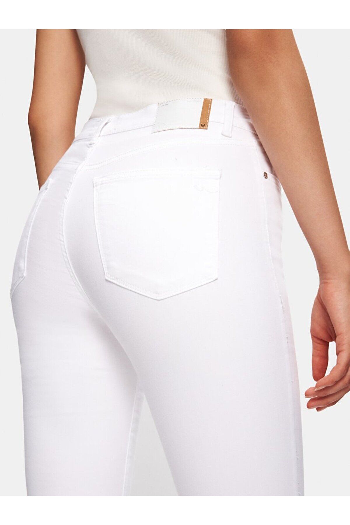 Noelıa Yüksek Bel Geniş Paça Flare Jean Pantolon Noelıa Yüksek Bel Geniş Paça Flare Jean Pantolon