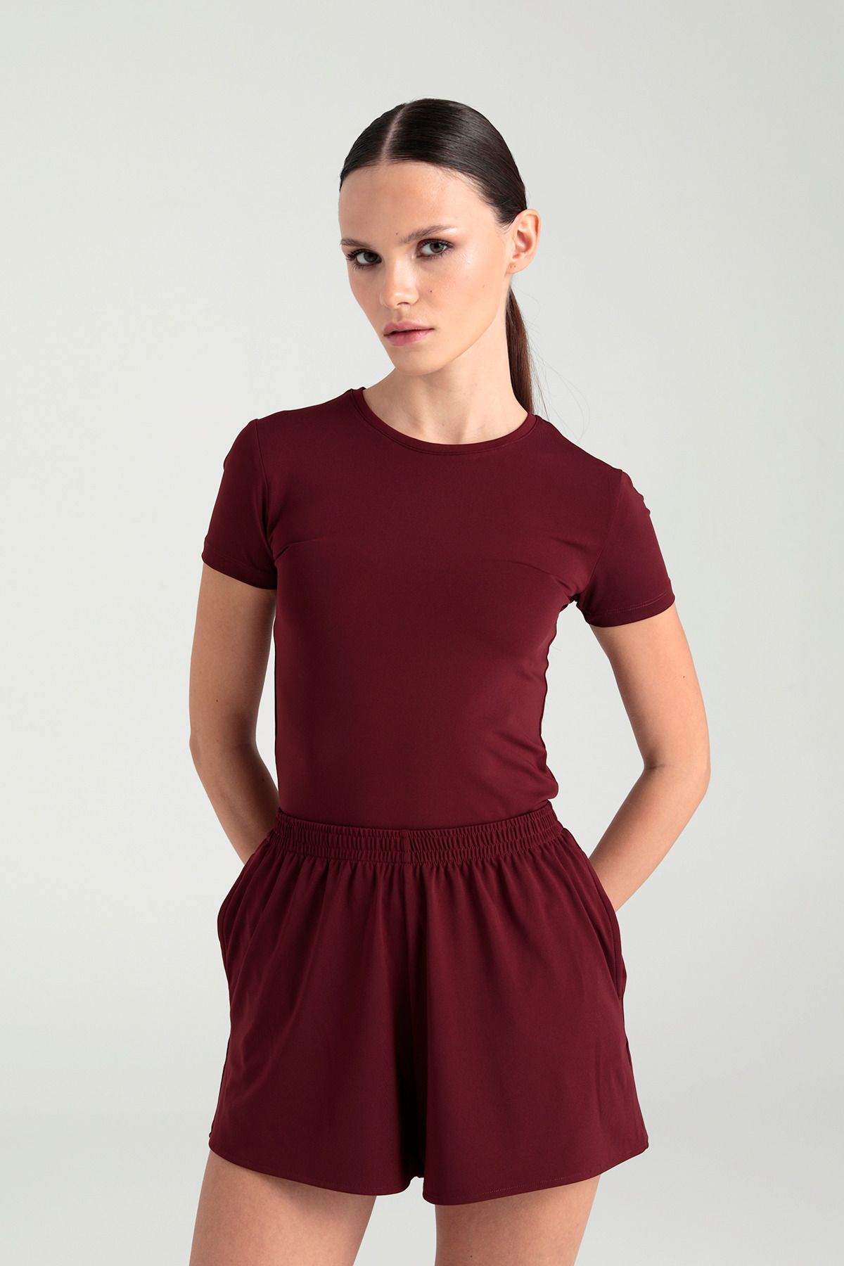 Soft Touch Yuvarlak Yaka Kısa Kol Bluz Bordo Soft Touch Yuvarlak Yaka Kısa Kol Bluz Bordo