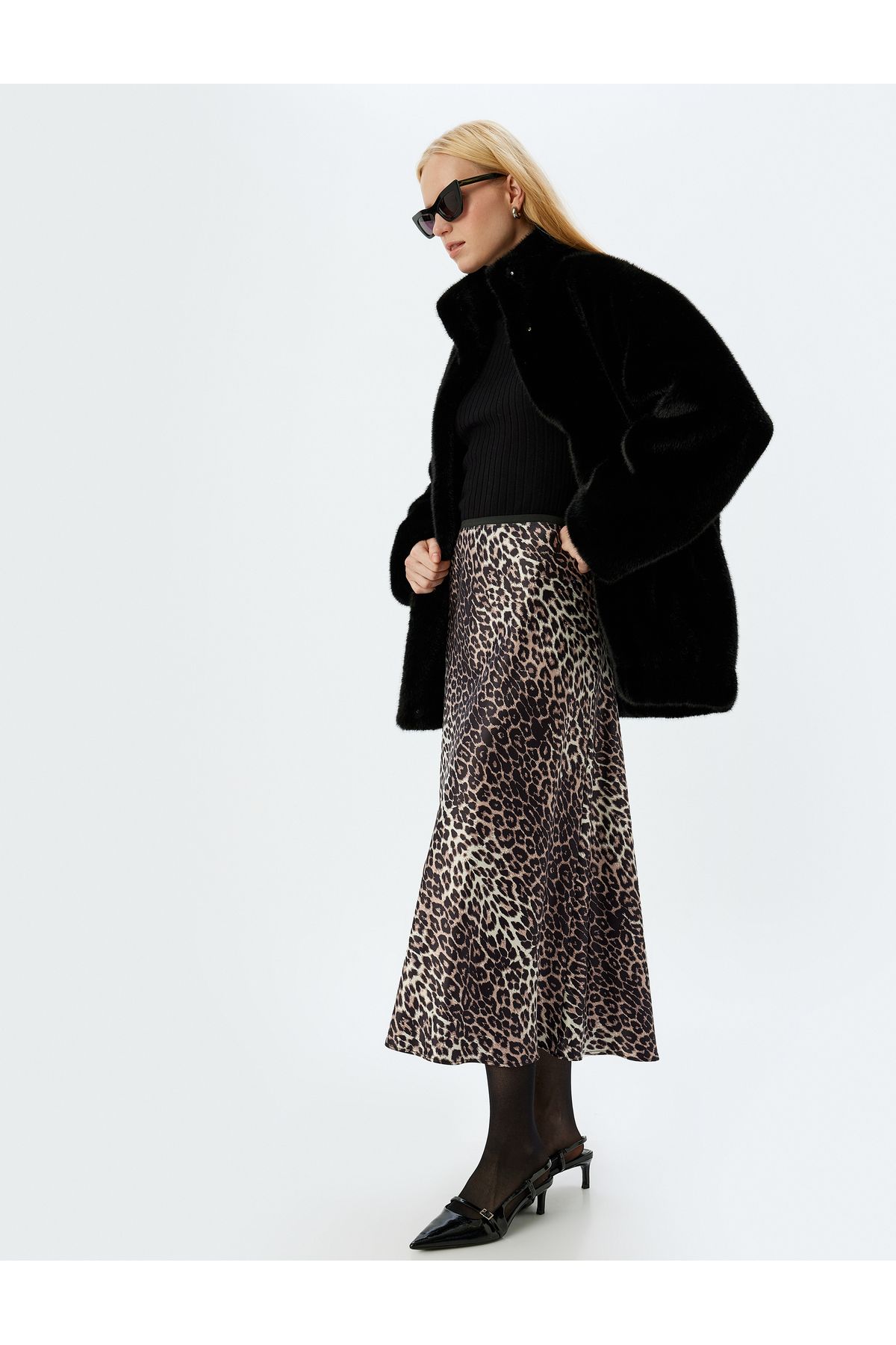 Slim Fit A Kesim Leopar Desenli Uzun Saten Etek Slim Fit A Kesim Leopar Desenli Uzun Saten Etek