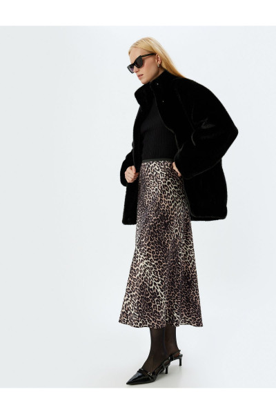 Slim Fit A Kesim Leopar Desenli Uzun Saten Etek Slim Fit A Kesim Leopar Desenli Uzun Saten Etek