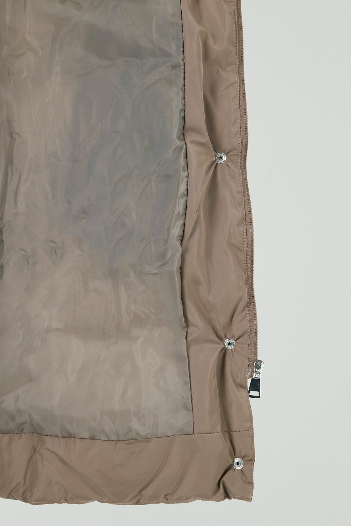 Regular Fit Çıkarılabilir Kapüşonlu Fermuarlı Cepli Şişme Mont  MONT 497EMİLY Regular Fit Çıkarılabilir Kapüşonlu Fermuarlı Cepli Şişme Mont  MONT 497EMİLY