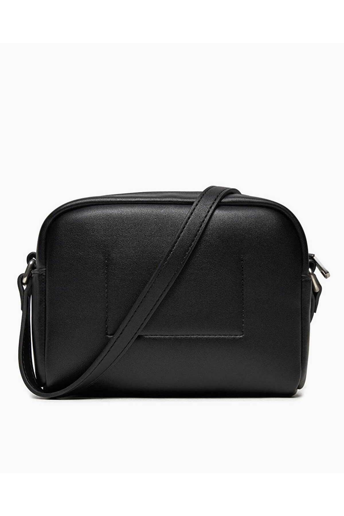 Sculpted Camera Bag Çapraz Askılı Çanta Sculpted Camera Bag Çapraz Askılı Çanta