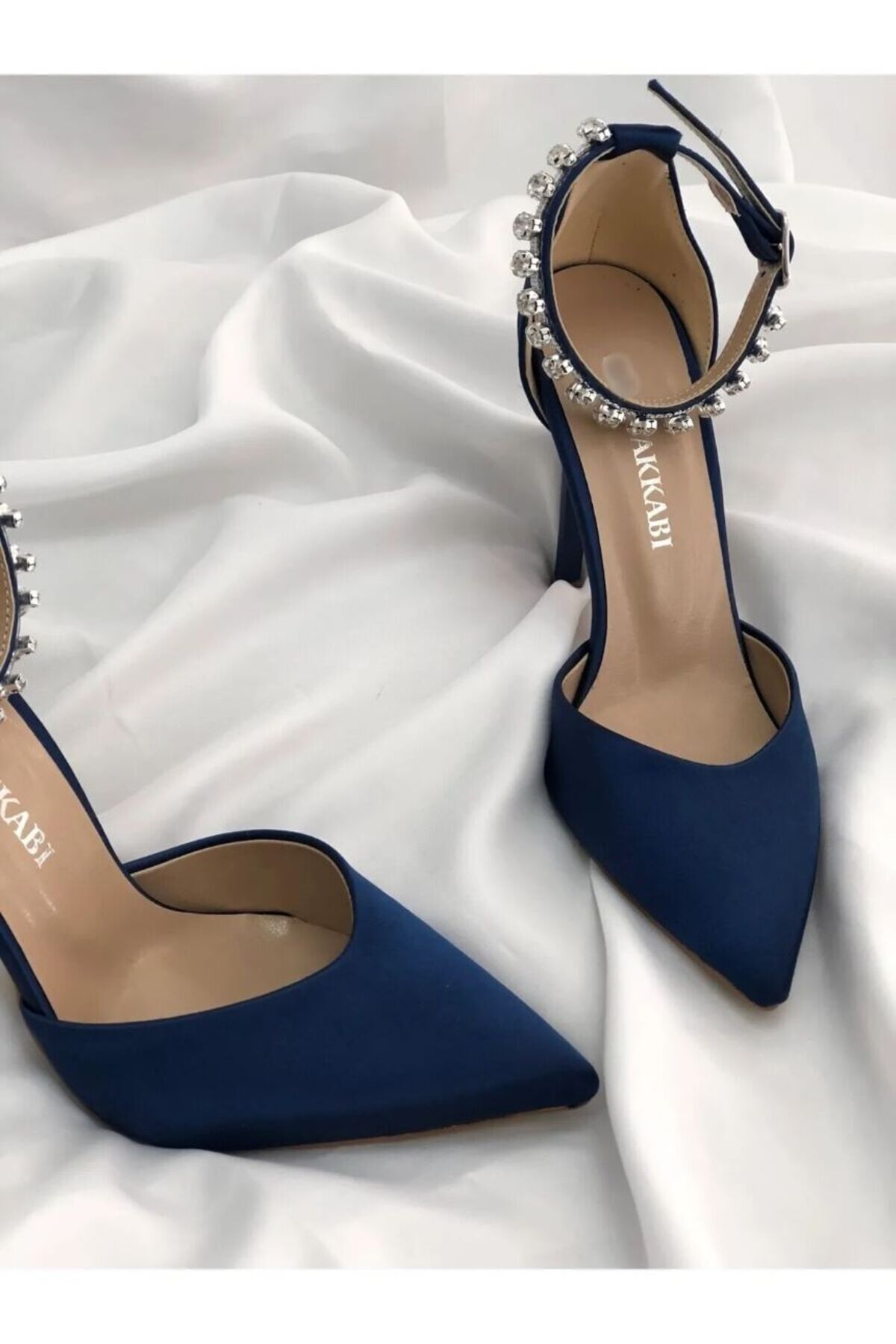 Lacivert Saten Topuklu Taşlı Stiletto Abiye Ayakkabı Lacivert Saten Topuklu Taşlı Stiletto Abiye Ayakkabı