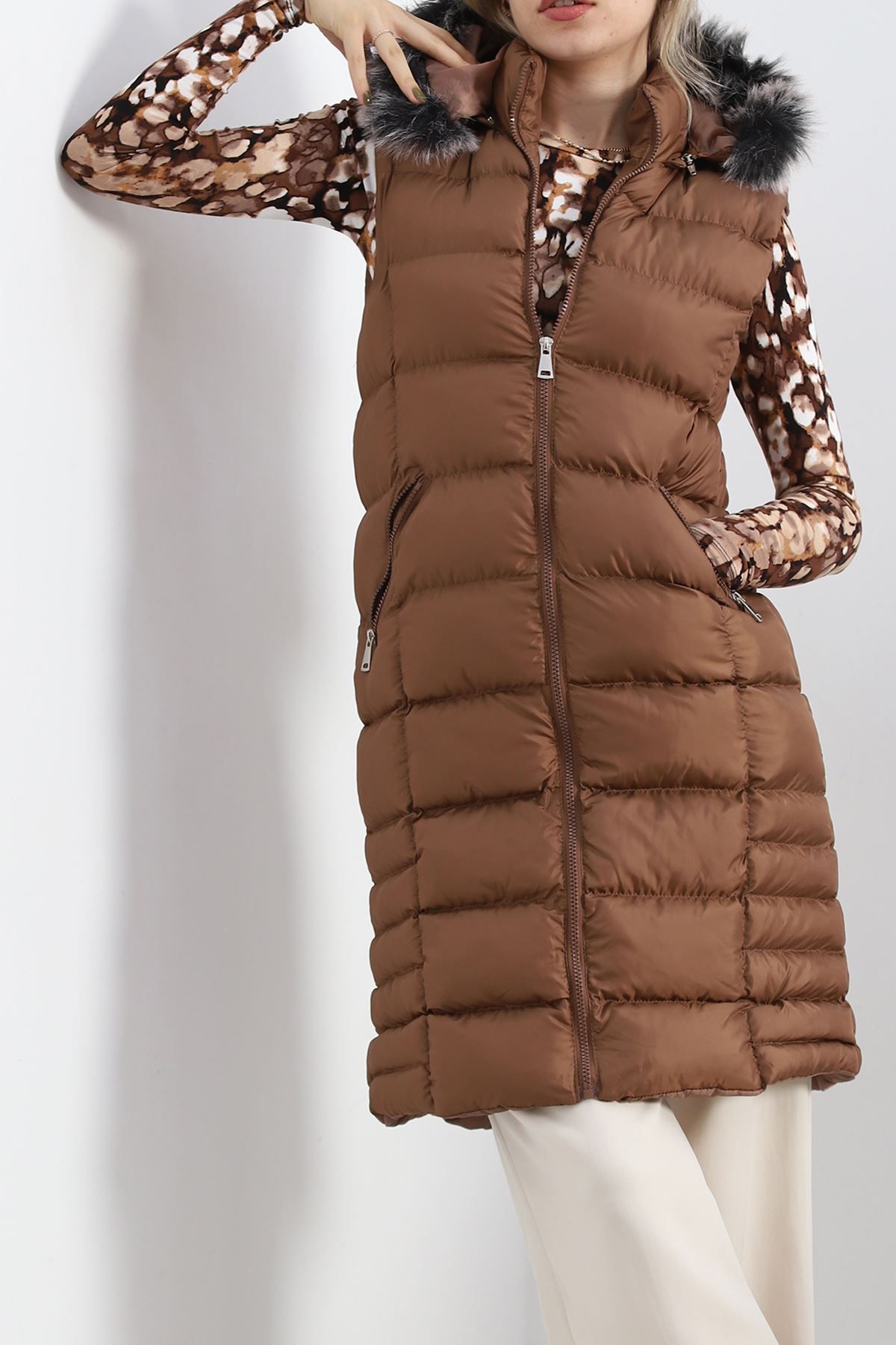 Yaka Kürklü Şişme Yelek Acıkahve Yaka Kürklü Şişme Yelek Acıkahve