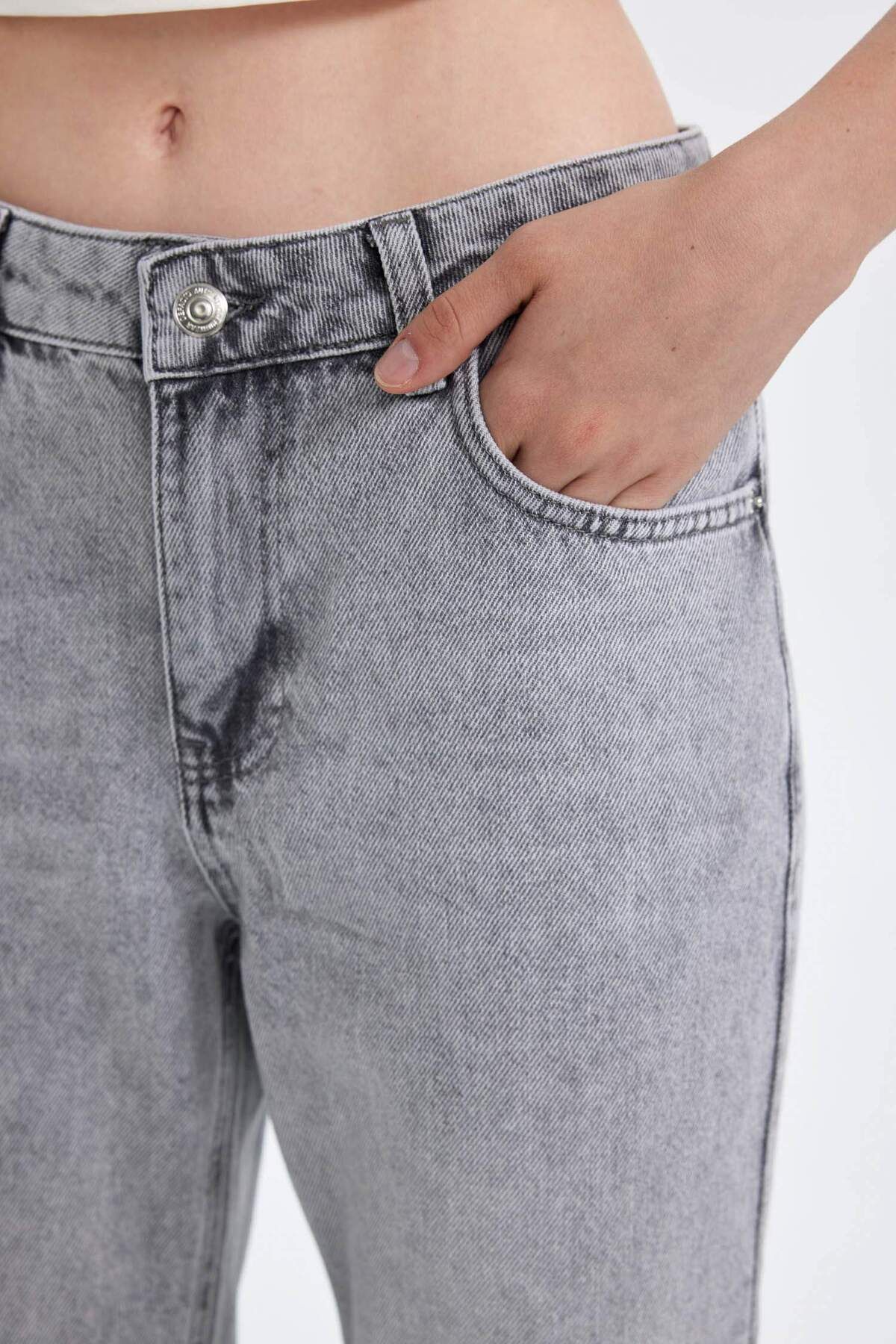 Straight Fit Yüksek Bel Bilek Boy Jean Yıkamalı Pantolon 3192081