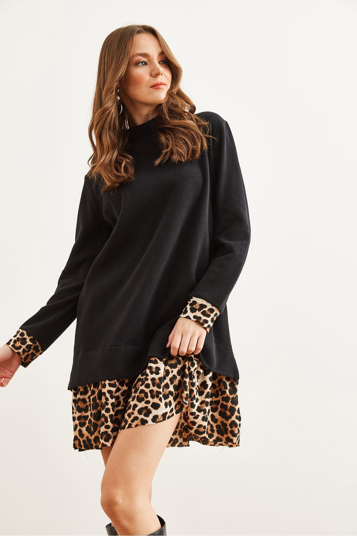 Kadın Siyah Leopar Garnili Selanik Elbise ELB-19000965 Kadın Siyah Leopar Garnili Selanik Elbise ELB-19000965