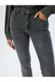 Yüksek Bel Kot Pantolon Slim Fit Düz Paça Düğmeli Pamuklu - Slim Straight Fit Jean Yüksek Bel Kot Pantolon Slim Fit Düz Paça Düğmeli Pamuklu - Slim Straight Fit Jean