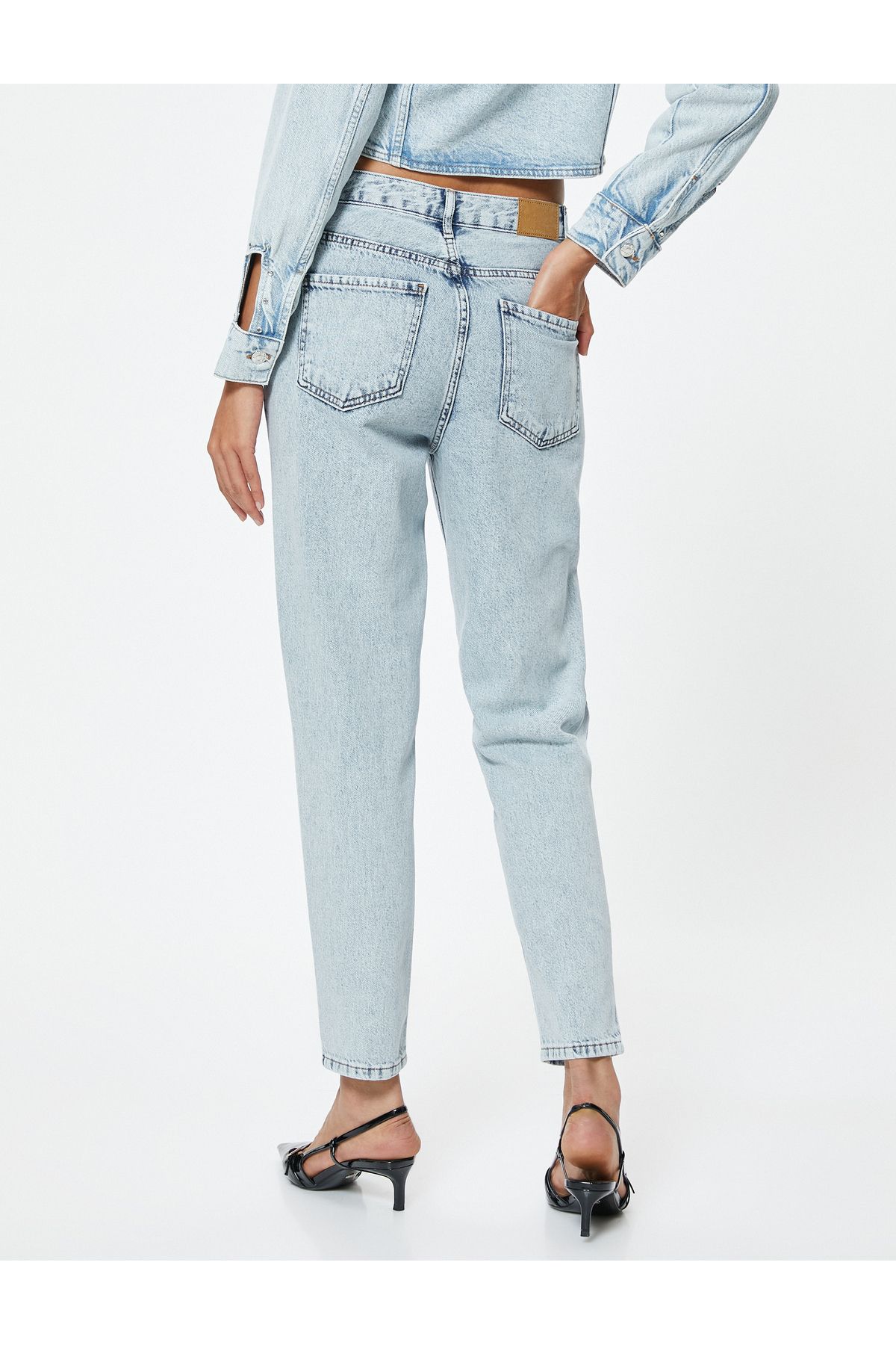 Yüksek Bel Kot Pantolon Crop Düz Paça - Mom Jean Yüksek Bel Kot Pantolon Crop Düz Paça - Mom Jean