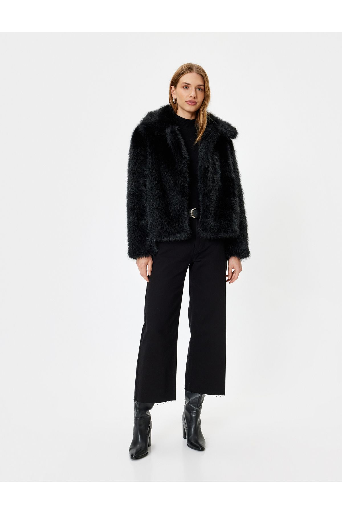 Standart Bel Geniş Paça Düğmeli Culotte Jeans Standart Bel Geniş Paça Düğmeli Culotte Jeans