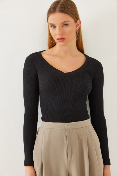 Kadın V Yaka Uzun Kollu Kaşkorse Bluz 2412 60351049 Kadın V Yaka Uzun Kollu Kaşkorse Bluz 2412 60351049